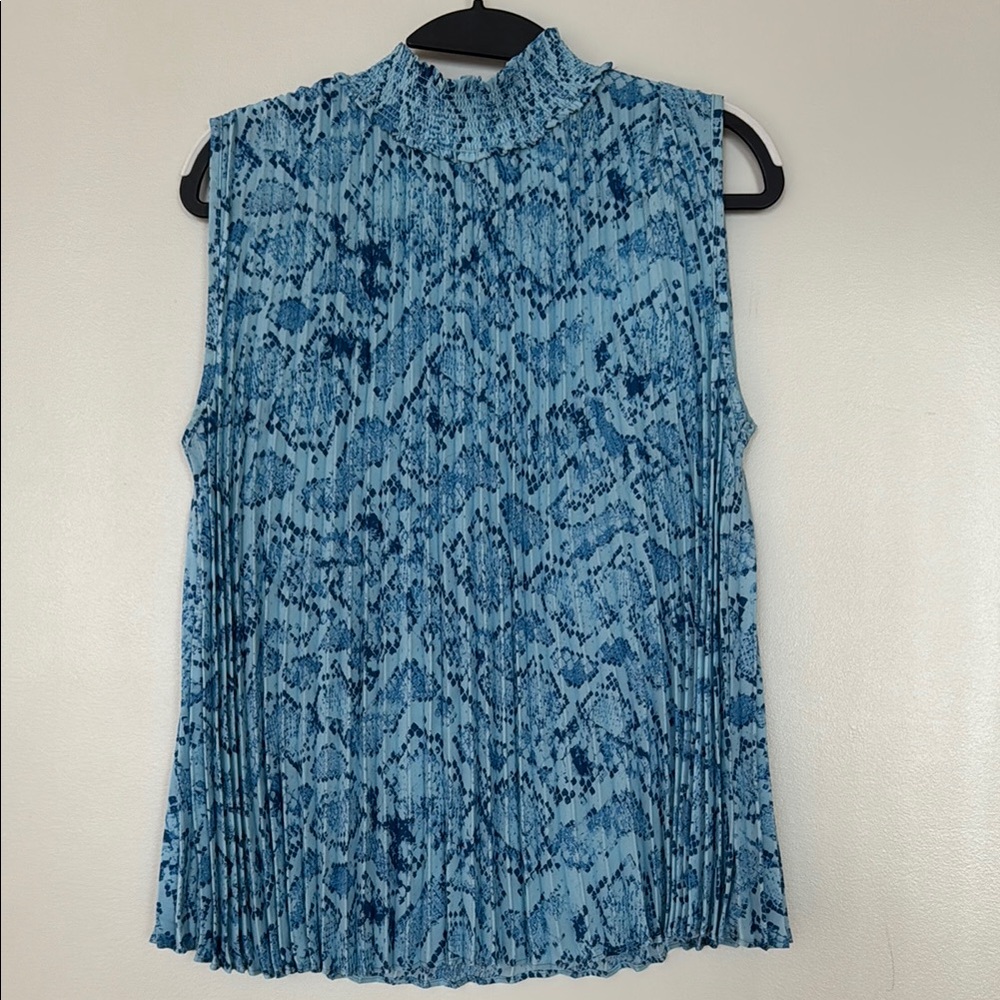 Blue Patterned Snake Pleated Sleeveless Top